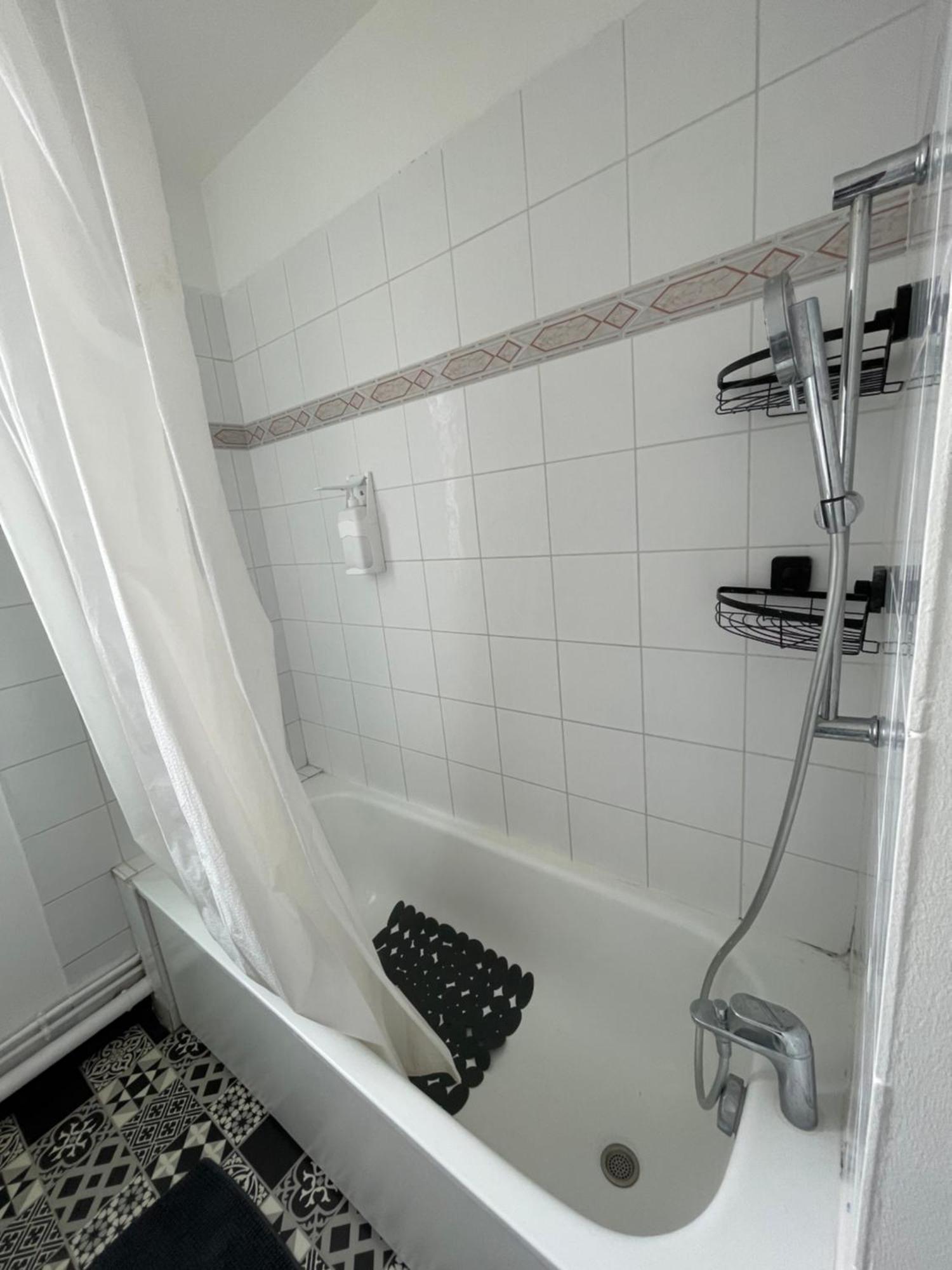 Jolie Chambre Proche De Paris Et Sa Peripherie Aubervilliers Kültér fotó